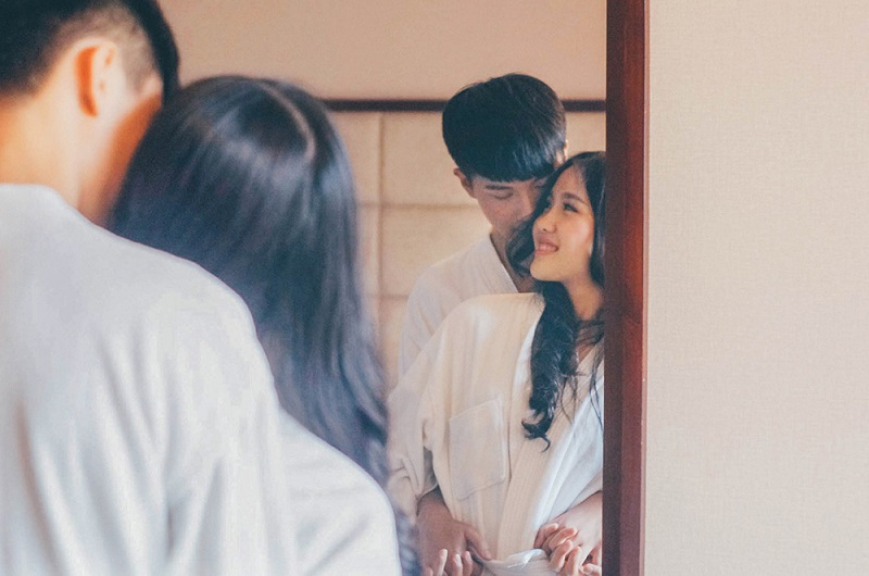 Nhiều người chơi gái ngay sau đó để xả xui