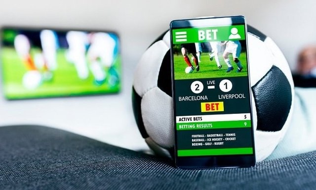 Có nên đầu tư vào cá độ bóng đá?