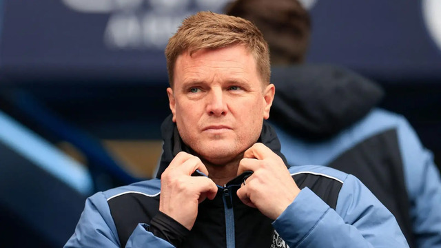 Huấn luyện viên hiện tại của Newcastle là Eddie Howe Huấn luyện viên hiện tại của Newcastle là Eddie Howe