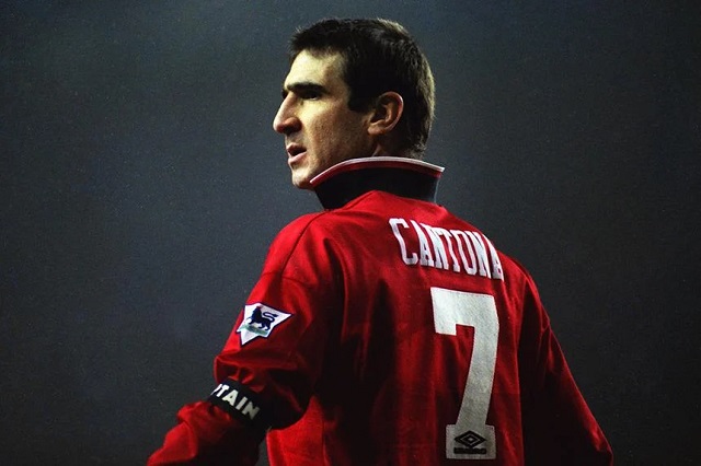 Eric Cantona không thể thiếu trong danh sách cầu thủ MU vĩ đại Eric Cantona không thể thiếu trong danh sách cầu thủ MU vĩ đại