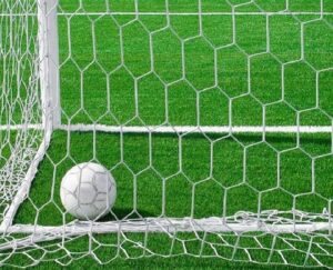 Khái niệm lưới chắn sân bóng là gì?