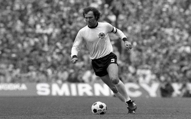 Huyền thoại bóng đá Frank Beckenbauer