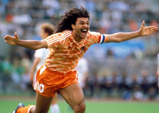 Ruud Gullit - tượng đài bóng đá bất tử Hà Lan Ruud Gullit - tượng đài bóng đá bất tử Hà Lan