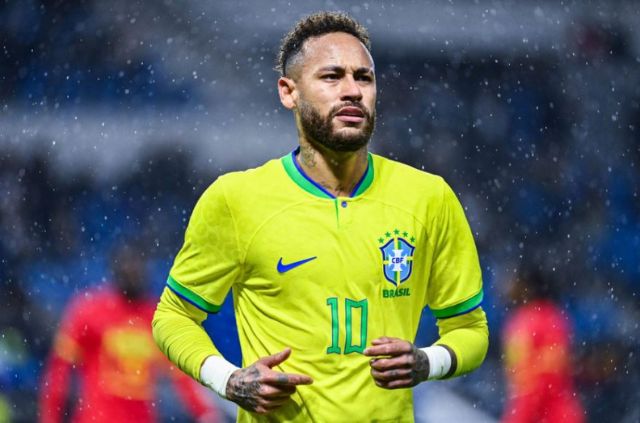 Tìm hiểu chi tiết các thông tin về Neymar quả bóng vàng trong sự nghiệp bóng đá Tìm hiểu chi tiết các thông tin về Neymar quả bóng vàng trong sự nghiệp bóng đá
