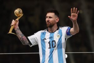 Messi lần đầu vắng mặt sau 17 năm