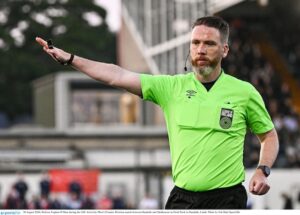 Cách trở thành trọng tài bóng đá cụ thể