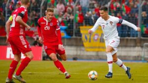 Những thay đổi luật bóng đá nổi bật gần đây