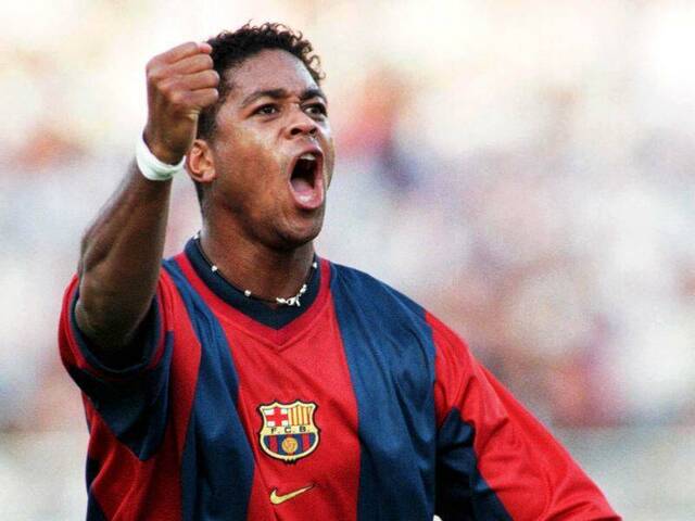 Kluivert cũng đã có sáu năm gắn bó với câu lạc bộ Barcelona